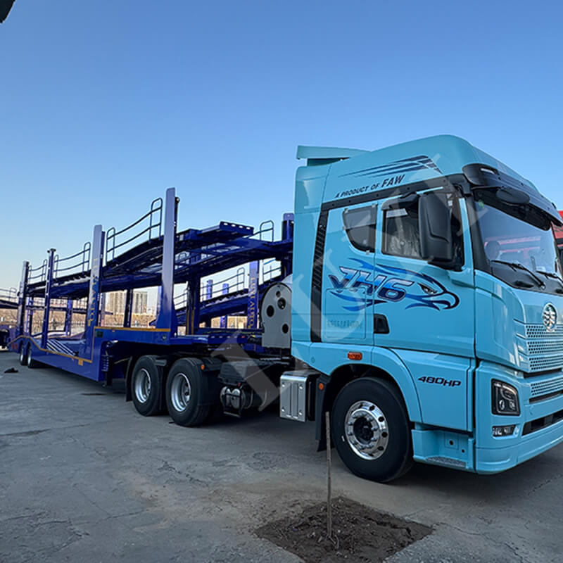 Rispondendo esattamente alle esigenze logistiche! Semirimorchio portatutto Luyi da 8 veicoli consegnato in Mozambico