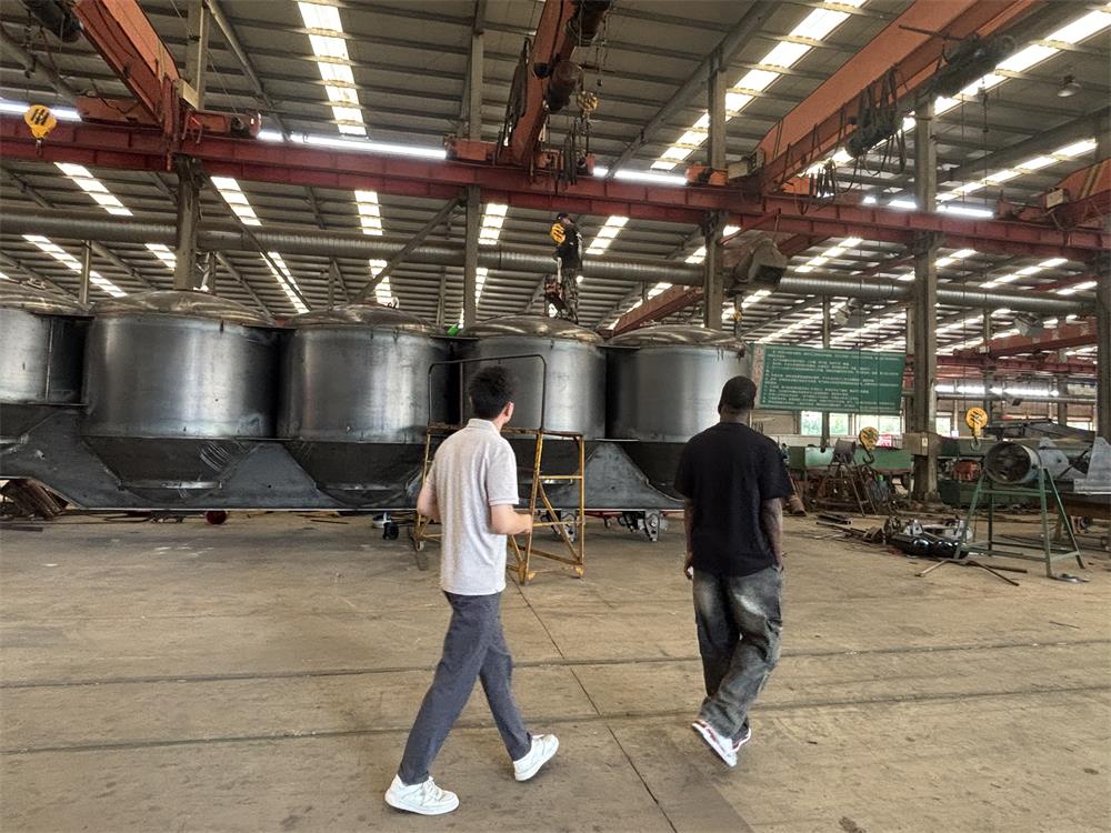 Come un cliente logistico dello Zimbabwe ha scelto i rimorchi con sponde laterali personalizzate di Luyi Auto per il trasporto transfrontaliero di prodotti agricoli e di carichi sfusi