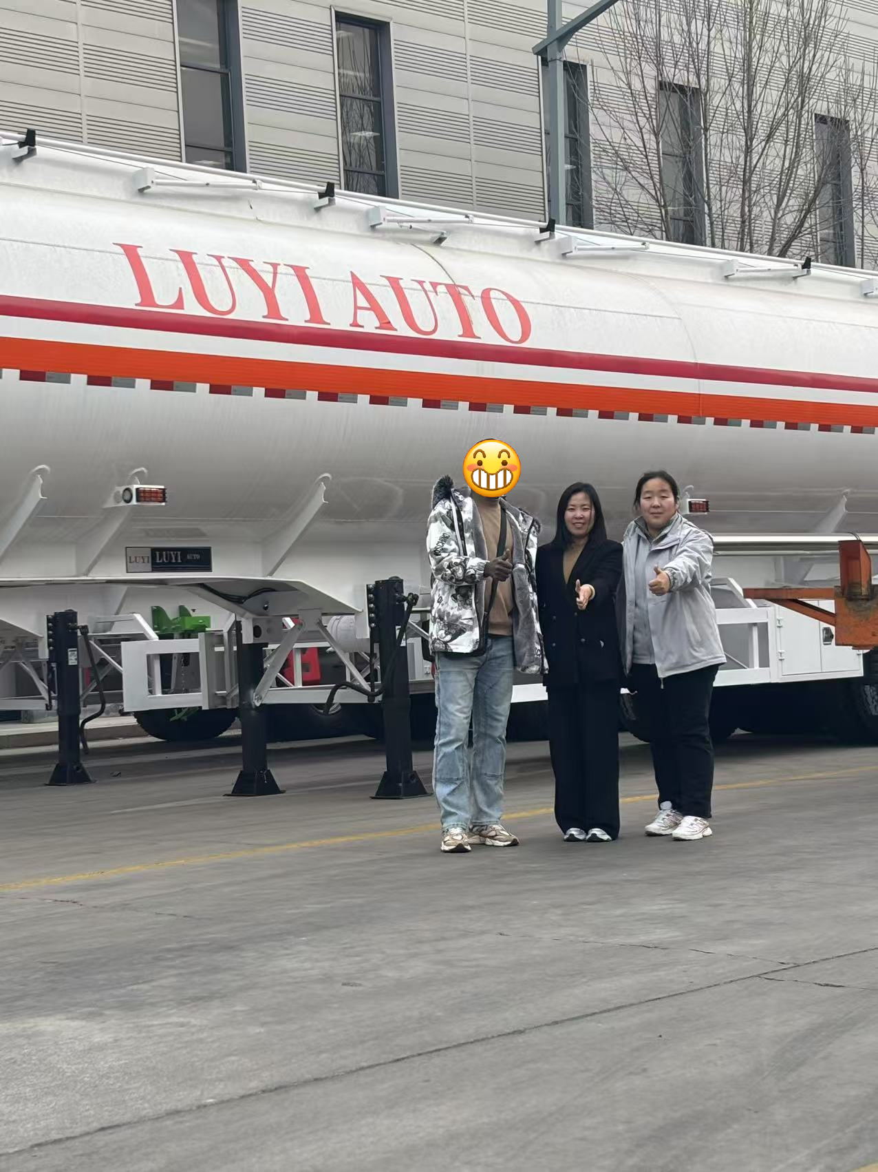 In che modo Luyi Auto ha aiutato un gruppo logistico nigeriano a migliorare l'efficienza del trasporto di carburante con semirimorchi cisterna diesel da 45 m³ In che modo Luyi Auto ha aiutato un gruppo logistico nigeriano a migliorare l'efficienza del trasporto di carburante con semirimorchi cisterna diesel da 45 m³