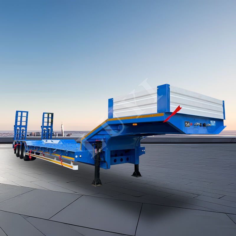 Semirimorchio a pianale ribassato a tre assi con una capacità di carico di 40-80 tonnellate